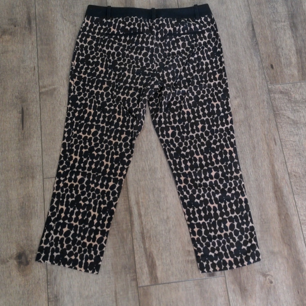 Leopard Capri style pants - Picture 4 of 5
